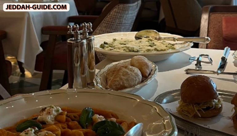 Lola Restaurant