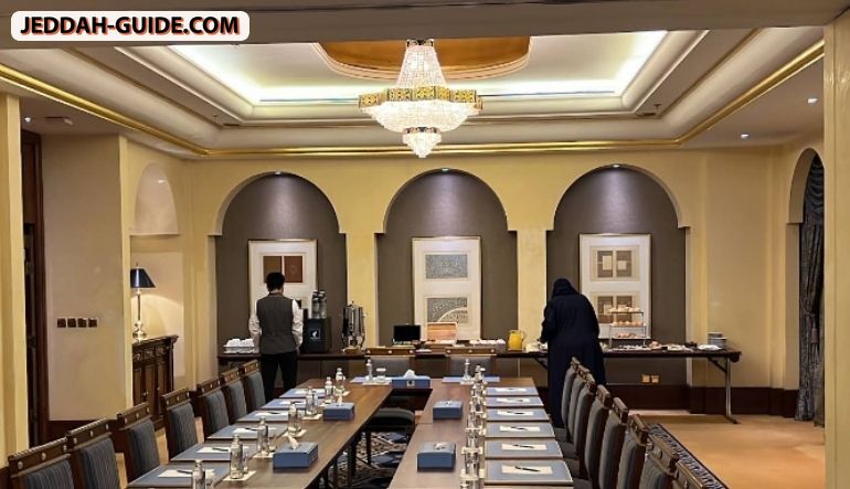 مطعم أرومي